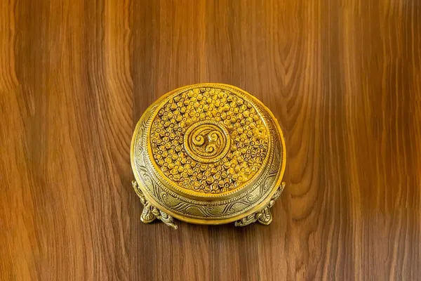 Gold_Brass_Chowki_For_Home_Decor