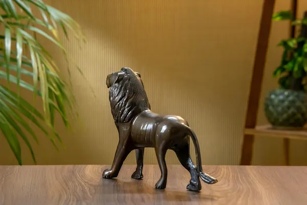 Black_Brass_Lion_Showpiece_For_Home_Decor
