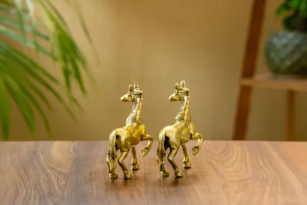 Gold_Brass_Horse_Showpiece_For_Home_Decor