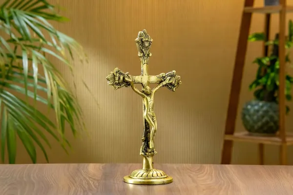 Gold_Brass_Jesus_Cross_Showpiece_For_Spiritual_Decor