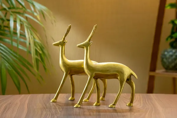 Gold_Brass_Deer_Showpiece_For_Home_Decor