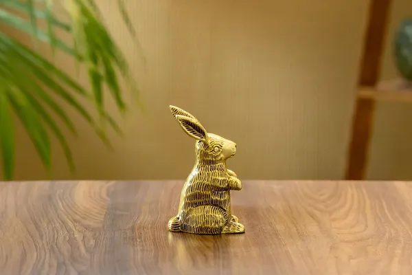 Gold_Brass_Rabbit_Showpiece_For_Home_Decor