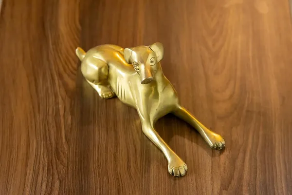 Gold_Brass_Dog_Showpiece_For_Home_Decor