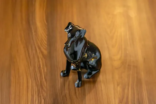 Black_Brass_Dog_Showpiece_For_Home_Decor