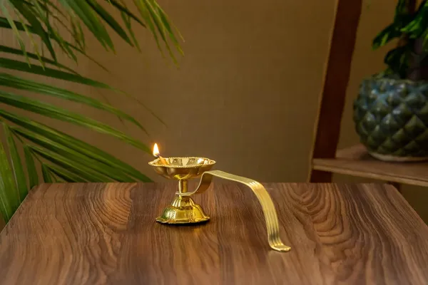 Gold_Brass_Diya_With_Holder_For_Pooja