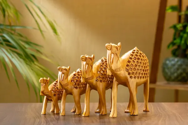 Brown_Wood_Camel_Set_For_Home_Decor