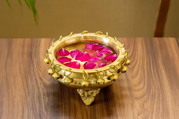 Gold_Brass_Urli_Bowl_For_Home_Decor