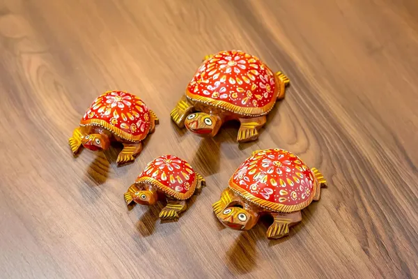 Multicolour_Wood_Tortoise_Set_For_Home_Decor