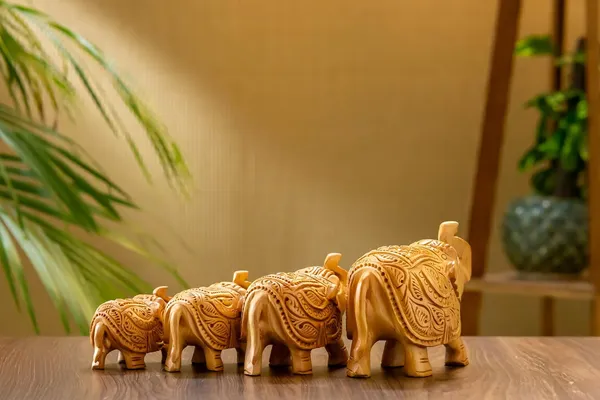 Brown_Wood_Elephant_Set_For_Home_Decor
