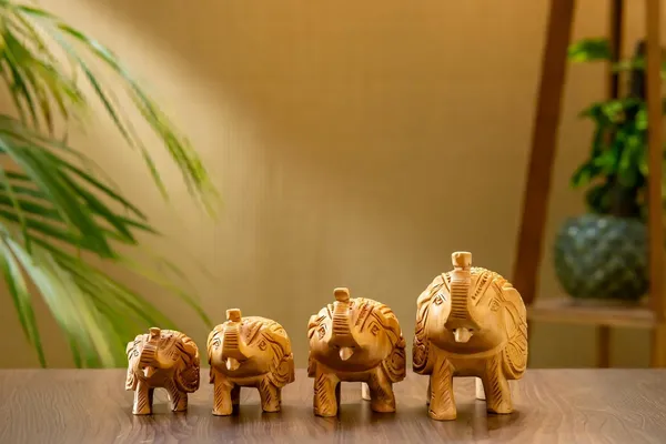 Brown_Wood_Elephant_Set_For_Home_Decor