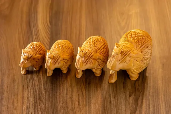 Brown_Wood_Elephant_Set_For_Home_Decor