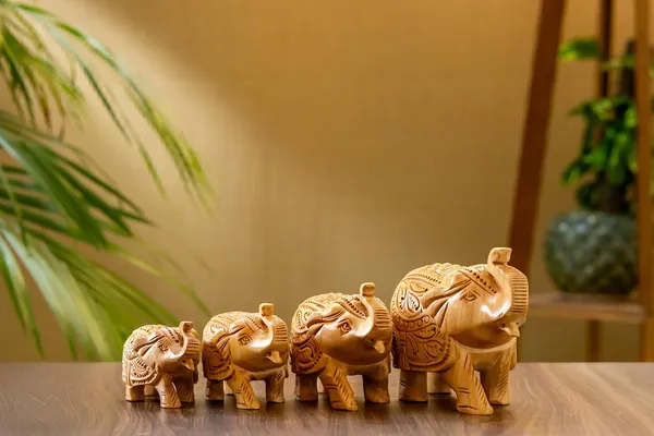 Brown_Wood_Elephant_Set_For_Home_Decor