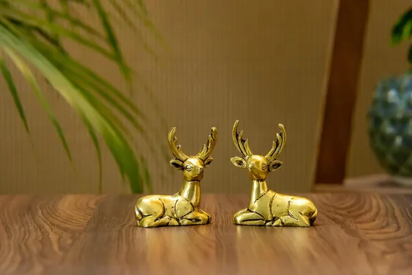 Gold_Brass_Deer_Set_For_Home_Decor