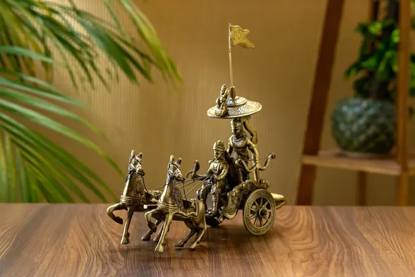 Gold_Brass_Krishna_Arjun_Rath_For_Home_Decor