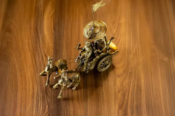 Gold_Brass_Krishna_Arjun_Rath_For_Home_Decor