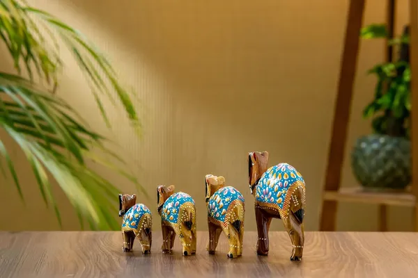 Multicolour_Wood_Camel_Set_For_Home_Decor