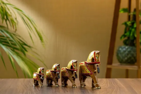 Brown_Wood_Horse_Set_For_Pooja_Decor