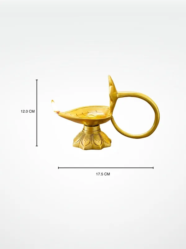 Gold_Brass_Pooja_Diya_For_Home_Decor
