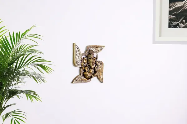 Gold_Brass_Wall_Hanging_Ganesh_For_Home_Decor