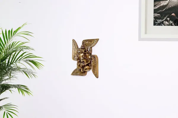 Gold_Brass_Wall_Hanging_Ganesh_For_Home_Decor