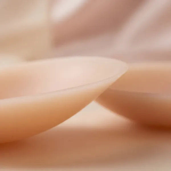 Alyne_Nipple_Covers_For_Women_-_Reusable_Silicone_Pasties_&_Invisible_Bra_Cups_With_Case,_Waterproof_Seamless_Adhesive_Sticky_Breast_Petals_(5Pair_-10_Pcs)_Caramel