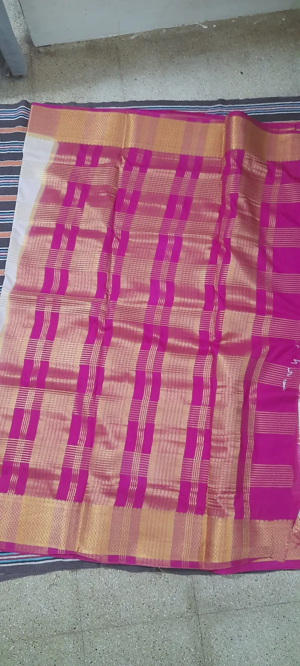 Cream_100%_Crepe_Saree_For_Women