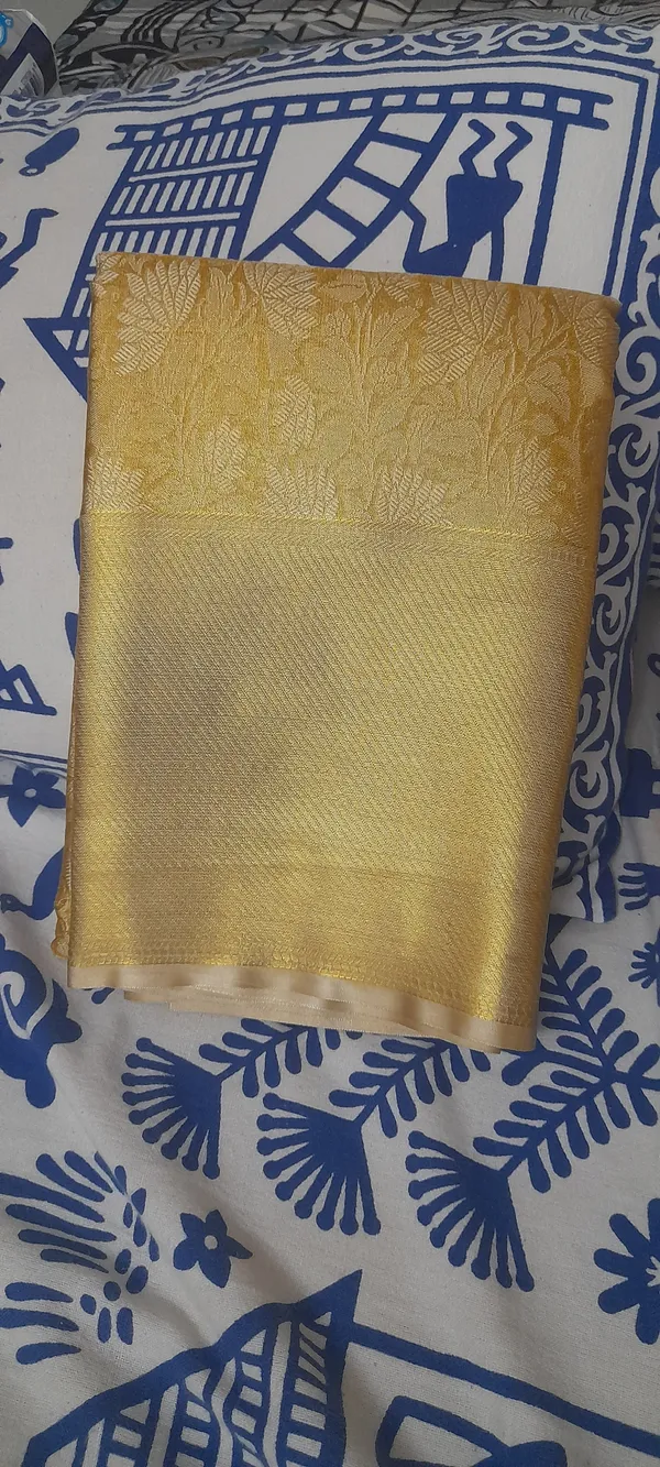 Gold_100%_Soft_Tissue_Saree_For_Women
