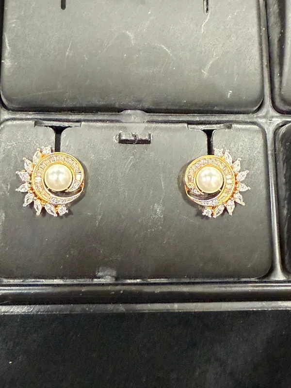 Gold_Pearl_Baguette_&_Marquise_Sunflower_Stud_Earrings