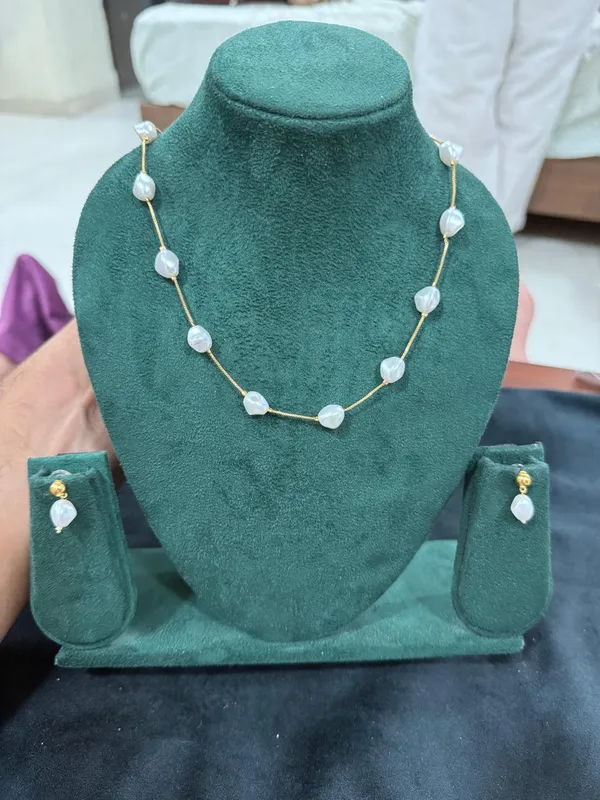Baroque_Pearl_Station_Necklace_Set