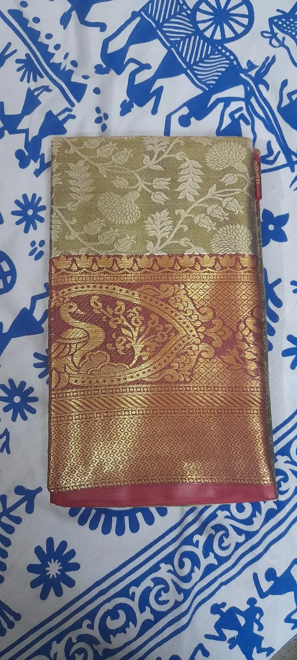 Mehendi_Green__And_Red_100%_Soft_Tissue_Saree_For_Women