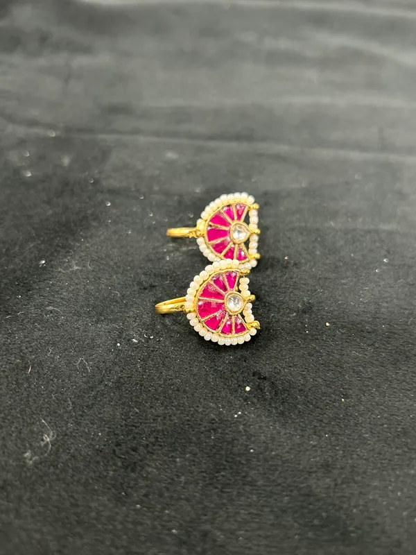 Ruby_Fan_Kundan_Hoop_Earrings_with_Seed_Pearl_Border