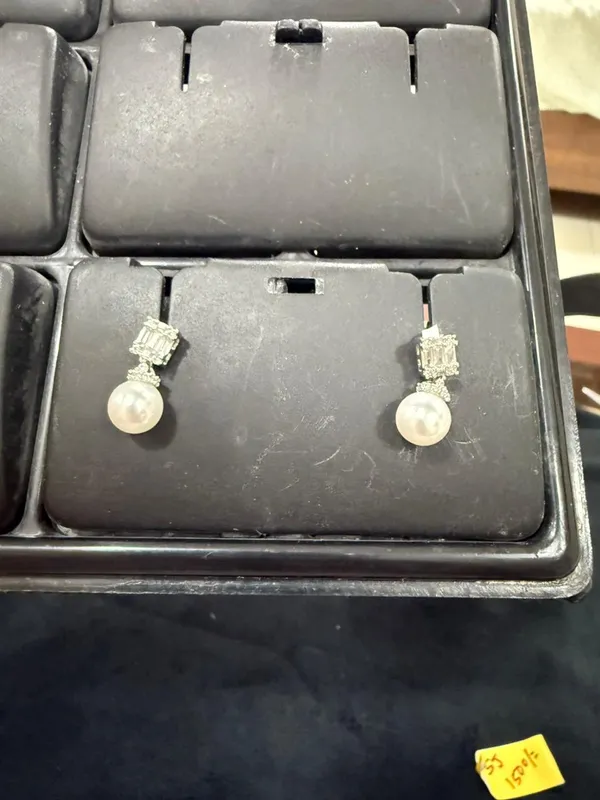 Baguette_CZ_&_Pearl_Drop_Earrings