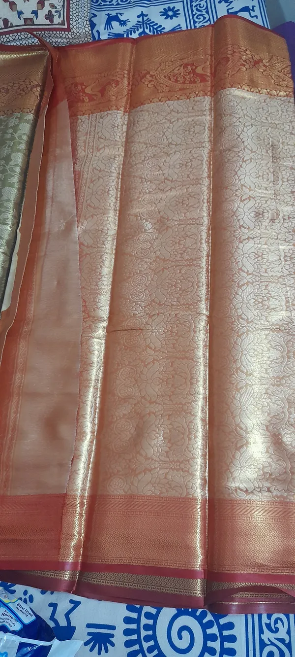 Mehendi_Green__And_Red_100%_Soft_Tissue_Saree_For_Women