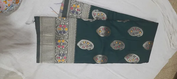 Bottle_Green_100%_Georgette_Saree_For_Women