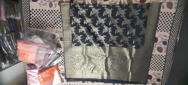 Black_100%_Georgette_Saree_For_Women
