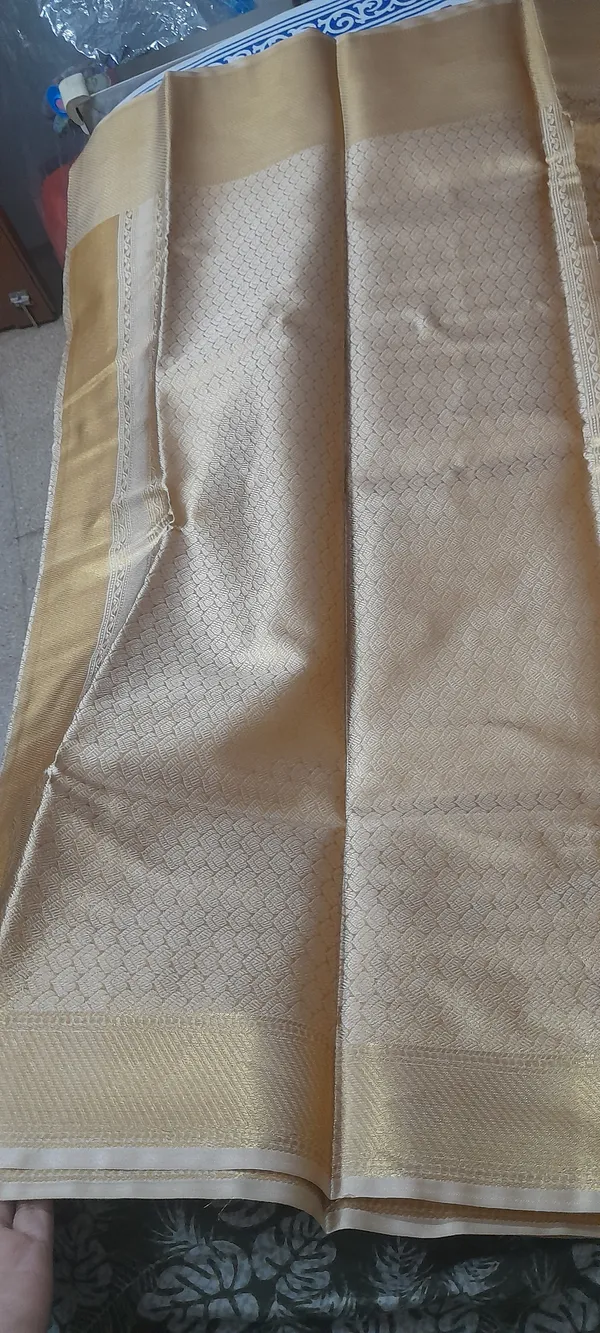 Gold_100%_Soft_Tissue_Saree_For_Women