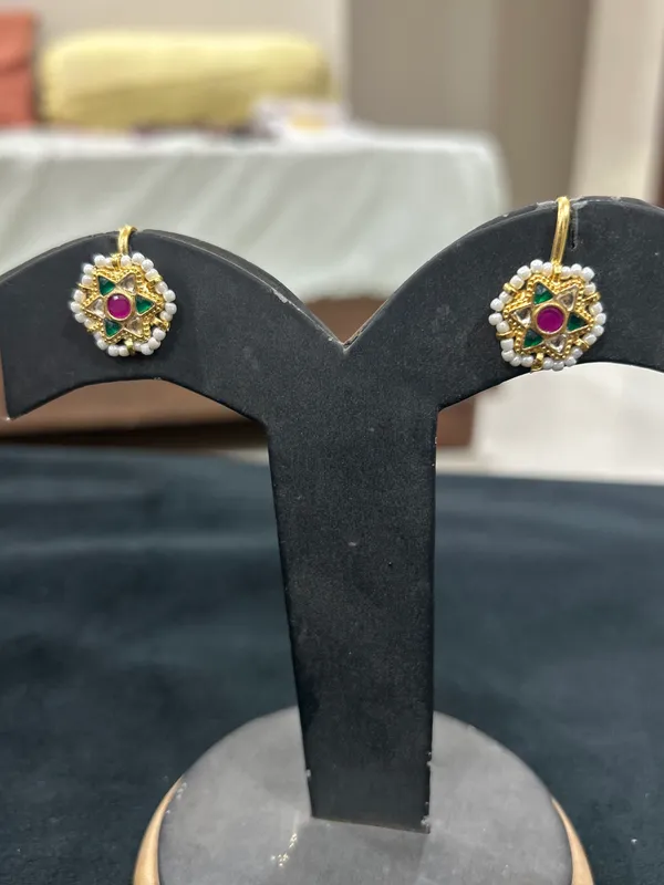 Kundan_Floral_Hoop_Earrings_with_Ruby_&_Emerald_Accents