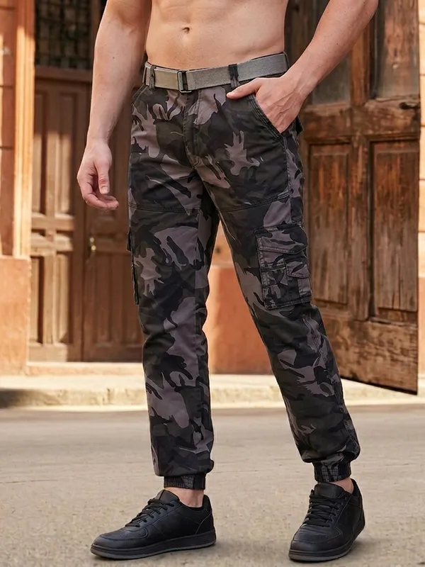Urban_Legends_Men's_6_Pocket_Tactical_Camouflage_Cargo_Pant_Stretch_Regular_Fit__Purple