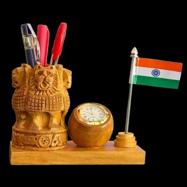 Multicolour_Wood_Showpiece