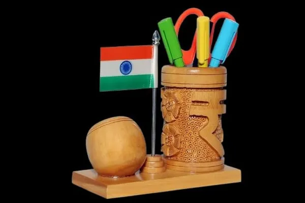 Multicolour_Wood_Pen_Stand