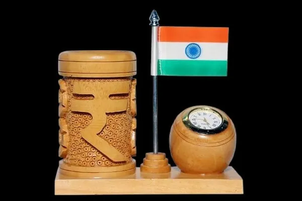 Multicolour_Wood_Pen_Stand
