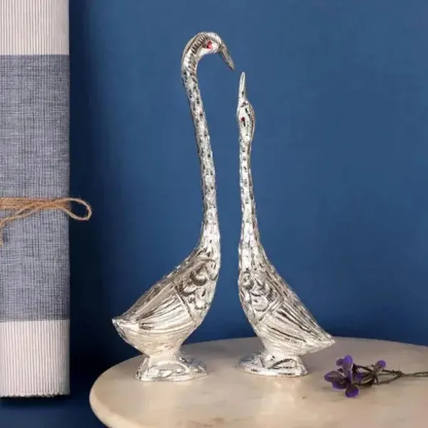 Silver_Aluminium_Showpiece