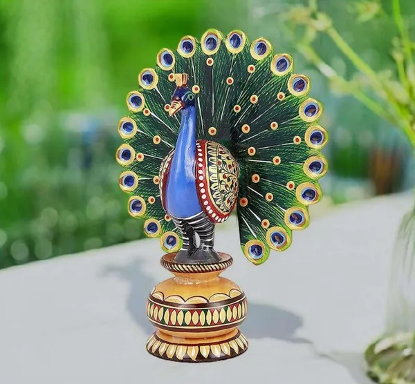 Multicolour_Wood_Idol