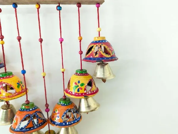 Multicolour_Metal_Showpiece