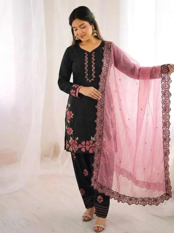 Pink_Roman_Glass_Silk_And_Cotton_Premium_Sharara_Set_For_Women