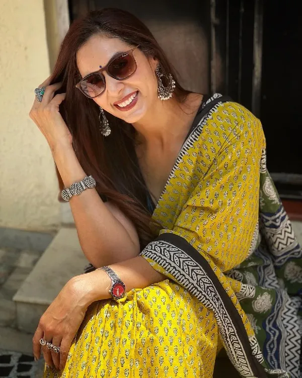 Apsara_Premium_Style_Saree_|_With_Blouse_Piece