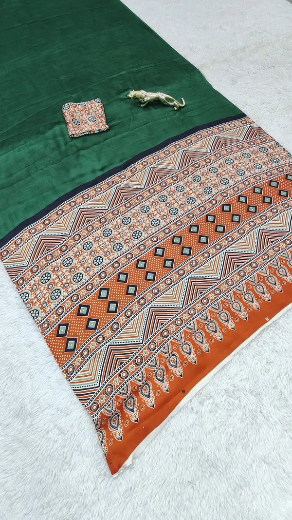 Green_Cotton_Premium_Designer_Saree_For_Women_|_With_Blouse_Piece