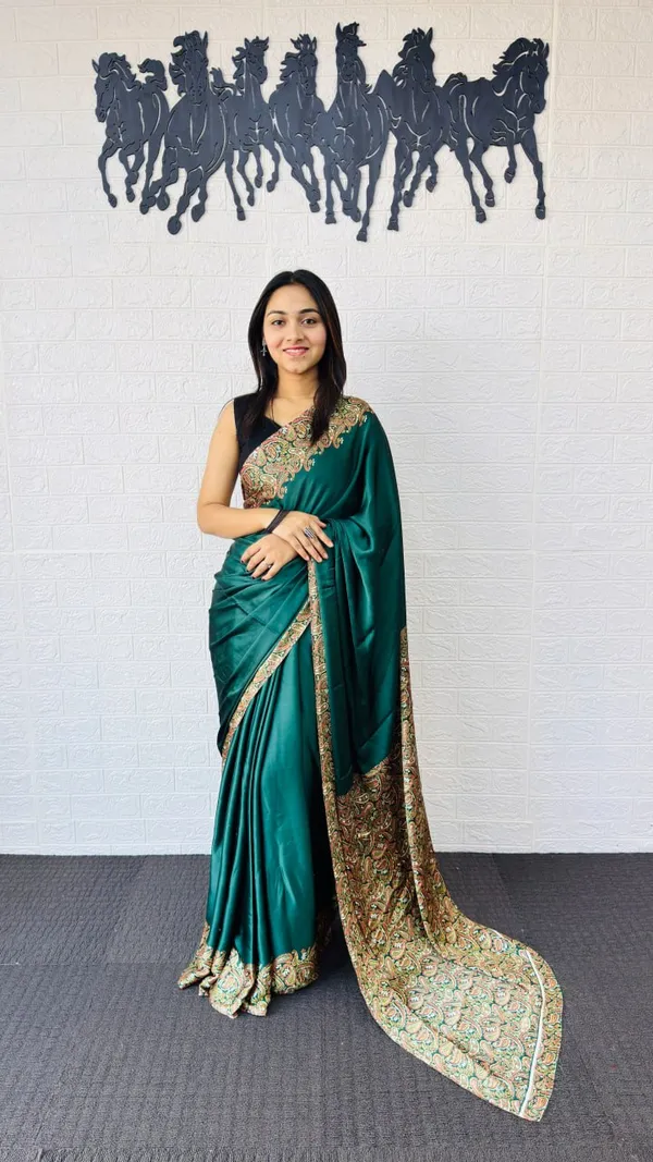 Green_Cotton_Premium_Graceful_Festive_Saree_For_Women_|_With_Blouse_Piece