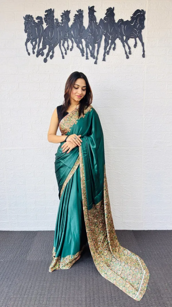 Green_Cotton_Premium_Graceful_Festive_Saree_For_Women_|_With_Blouse_Piece
