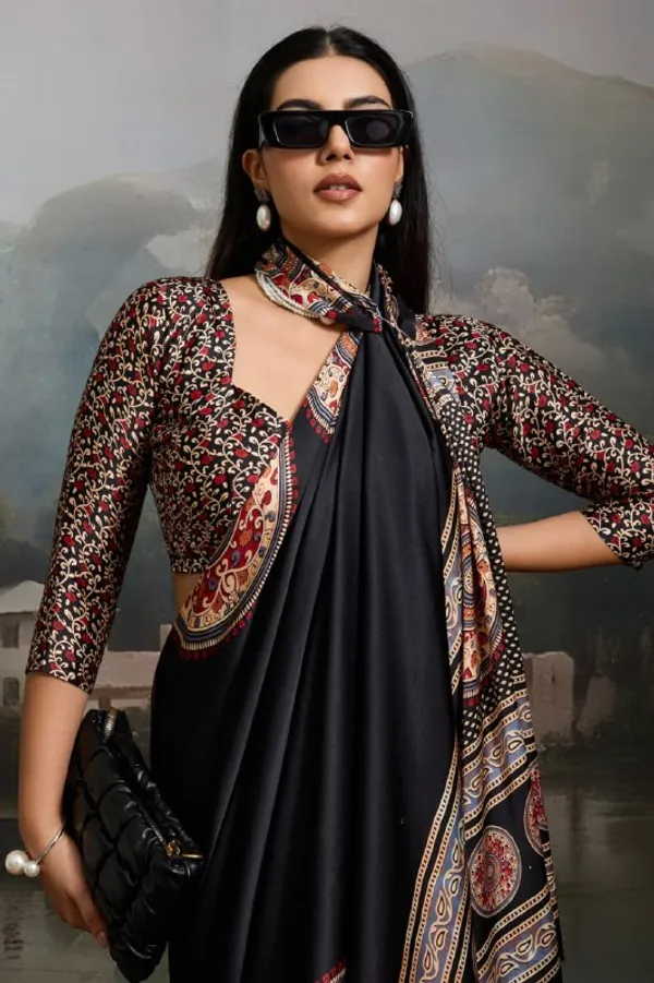 Black_Cotton_Premium_Graceful_Traditional_Look_Saree_For_Women_|_With_Blouse_Piece